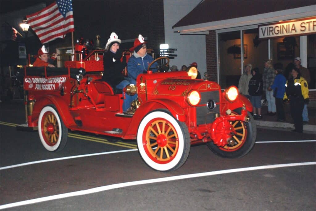 Antique fire engine in the Urbanna oyster festival parade